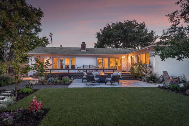 Rear Patio Rear Patio